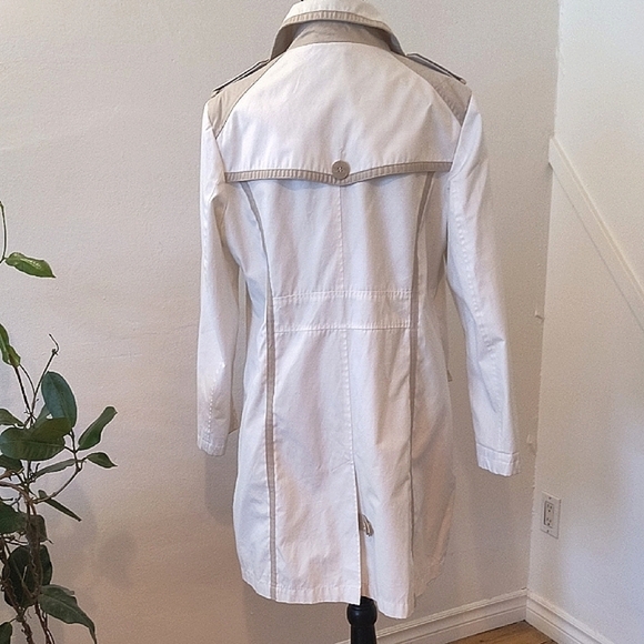 Novelti Elegant Cream Trench Coat, With A Belt. Size Large. Great Condition. - Picture 5 of 9
